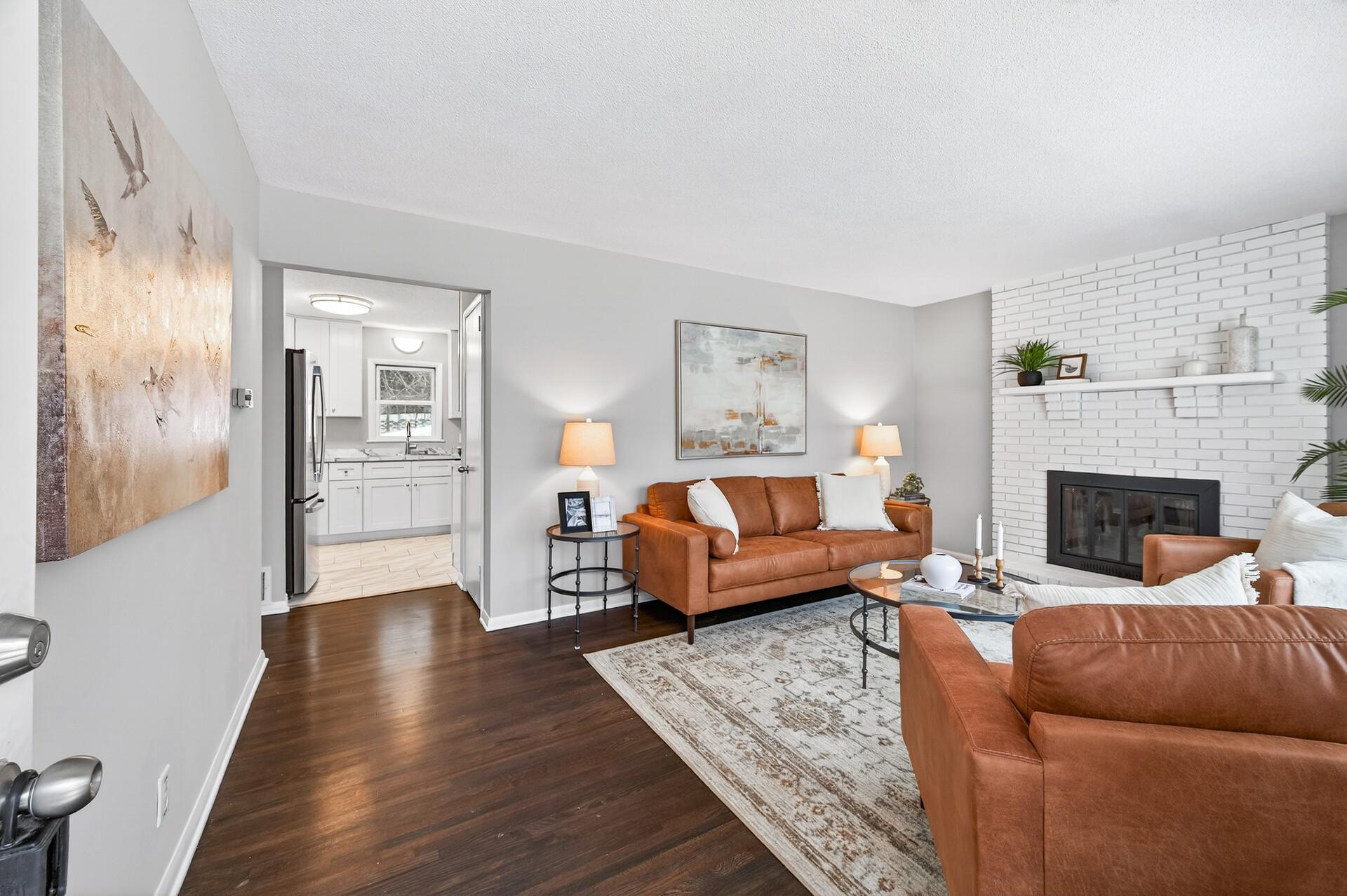 1790 Oakcrest Avenue