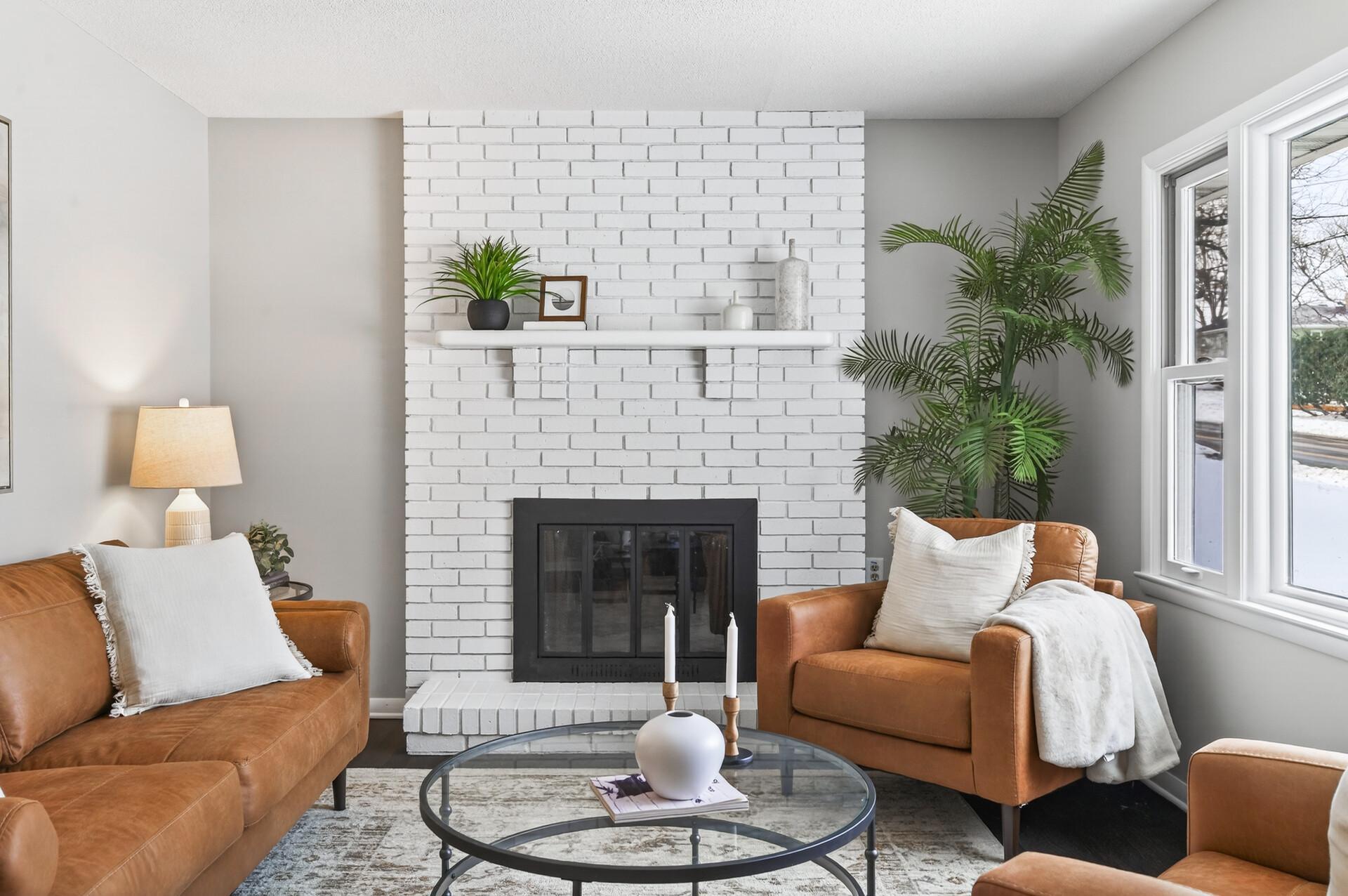 1790 Oakcrest Avenue