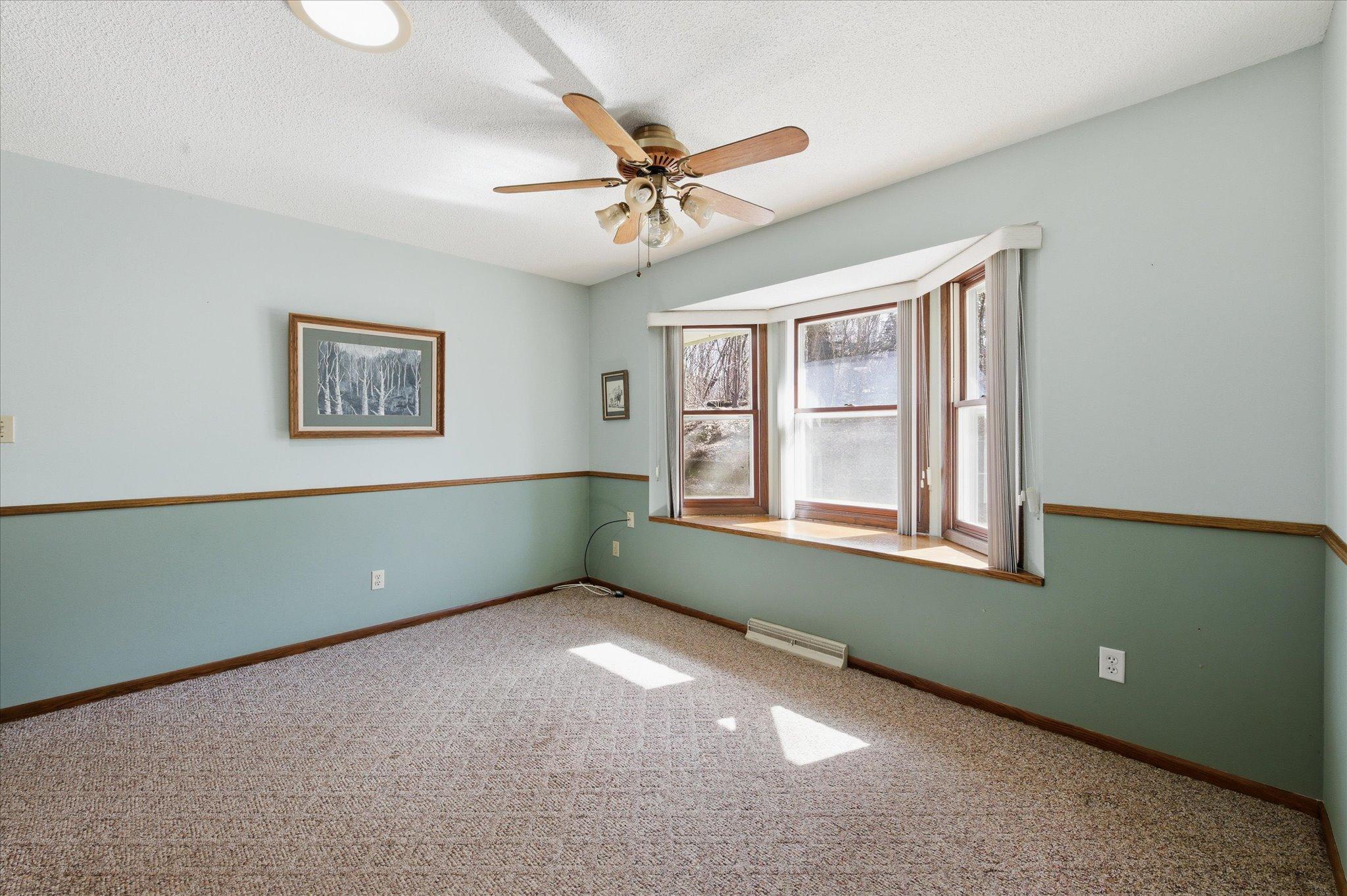 1656 Upper 55th Street E