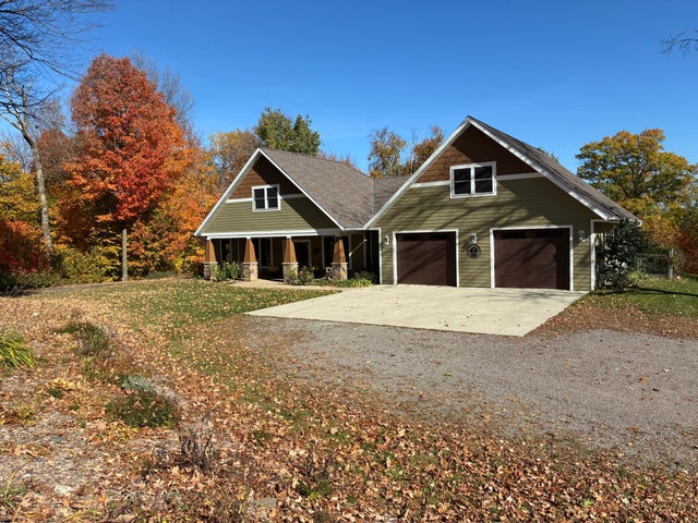 21945 County 38