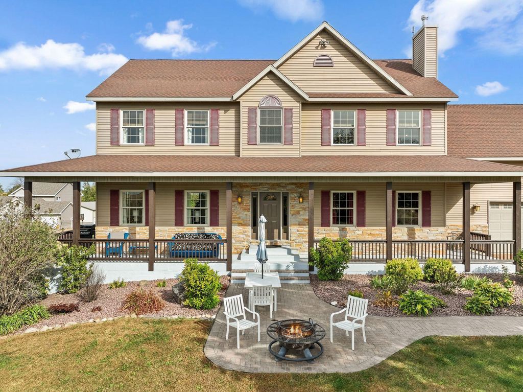 Photo of 12470 W 270th Street, Belle Plaine, MN 56011 (MLS # 7026378)