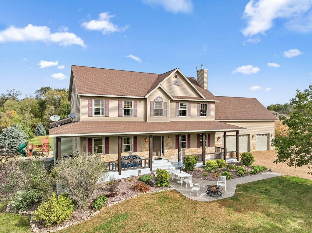 Photo of 12470 W 270th Street, Belle Plaine, MN 56011 (MLS # 7026378)