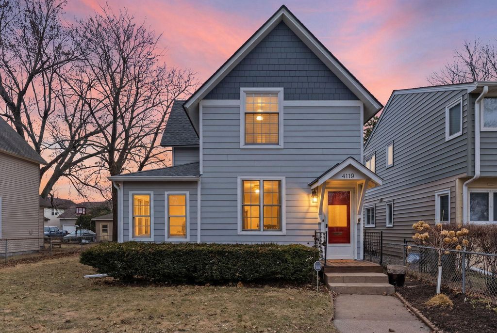 Photo of 4119 Quail Avenue N, Robbinsdale, MN 55422 (MLS # 6800080)