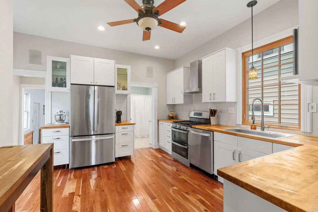 Photo of 4119 Quail Avenue N, Robbinsdale, MN 55422 (MLS # 6800080)