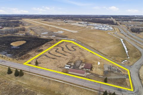 Photo of 2900 Airport Drive W, Faribault, MN 55021 (MLS # 7028927)