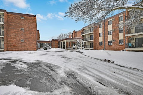 Photo of 4 Pine Tree Drive #110, Arden Hills, MN 55112 (MLS # 7098536)