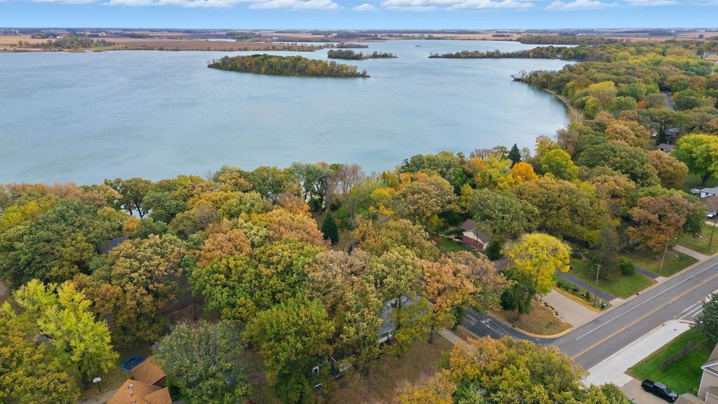 Photo of 112 Lincoln Avenue, Gaylord, MN 55334 (MLS # 7008461)