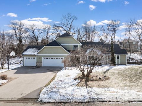 12405 45th Avenue N Plymouth MN 55442