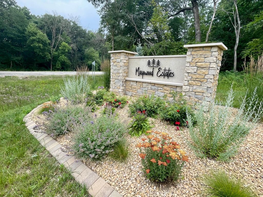 Photo of 3857 Mayo Ridge Lane SW, Rochester, MN 55902 (MLS # 7016958)