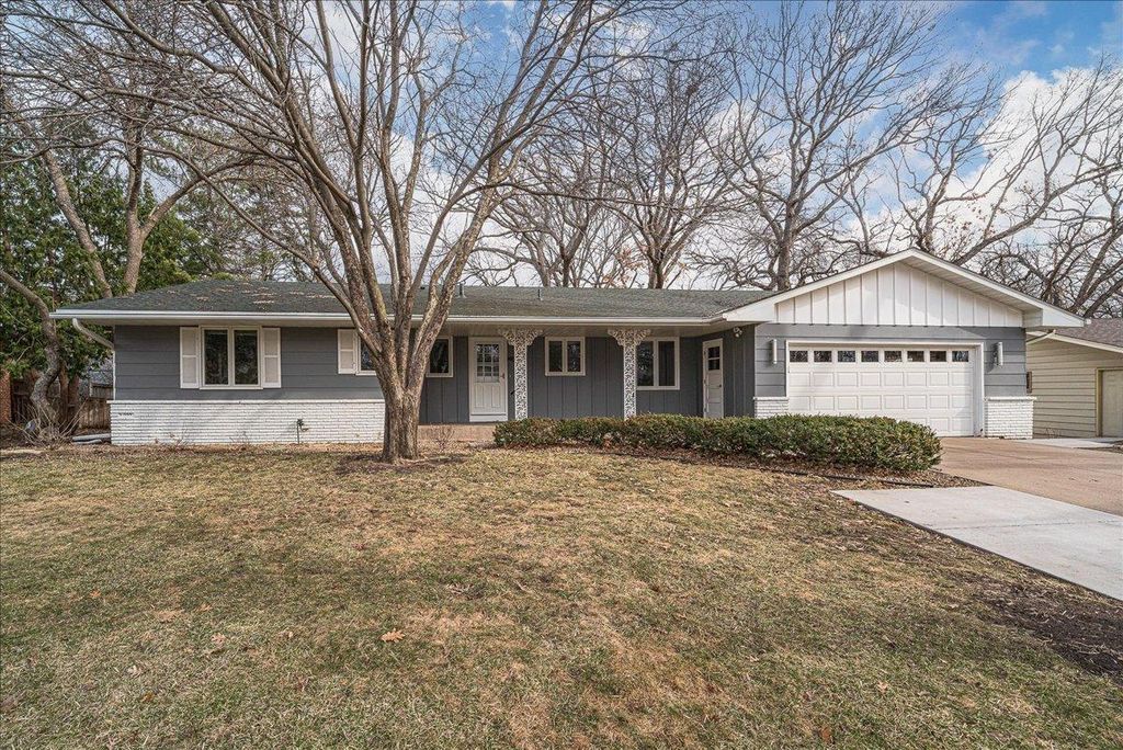 Photo of 1463 Trollhagen Drive NE, Fridley, MN 55421 (MLS # 7035890)