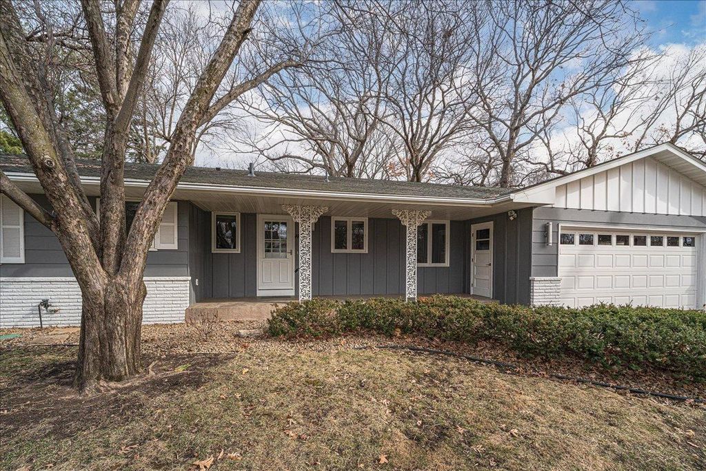 Photo of 1463 Trollhagen Drive NE, Fridley, MN 55421 (MLS # 7035890)
