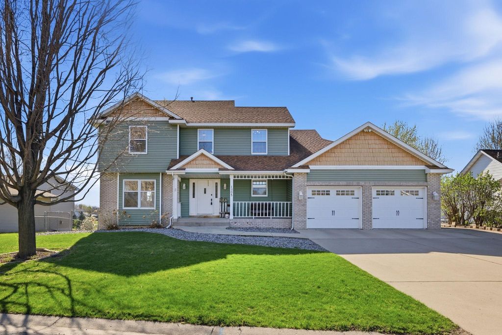 Photo of 1305 Pintail Trail, Buffalo, MN 55313 (MLS # 7049442)