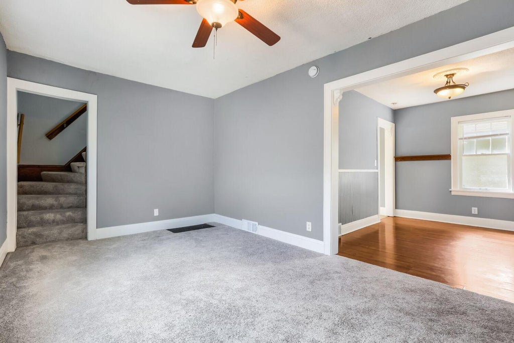 Photo of 138 13th Avenue N, South Saint Paul, MN 55075 (MLS # 7123625)