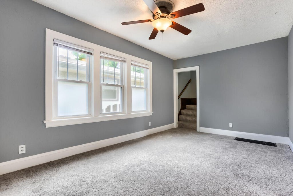 Photo of 138 13th Avenue N, South Saint Paul, MN 55075 (MLS # 7123625)