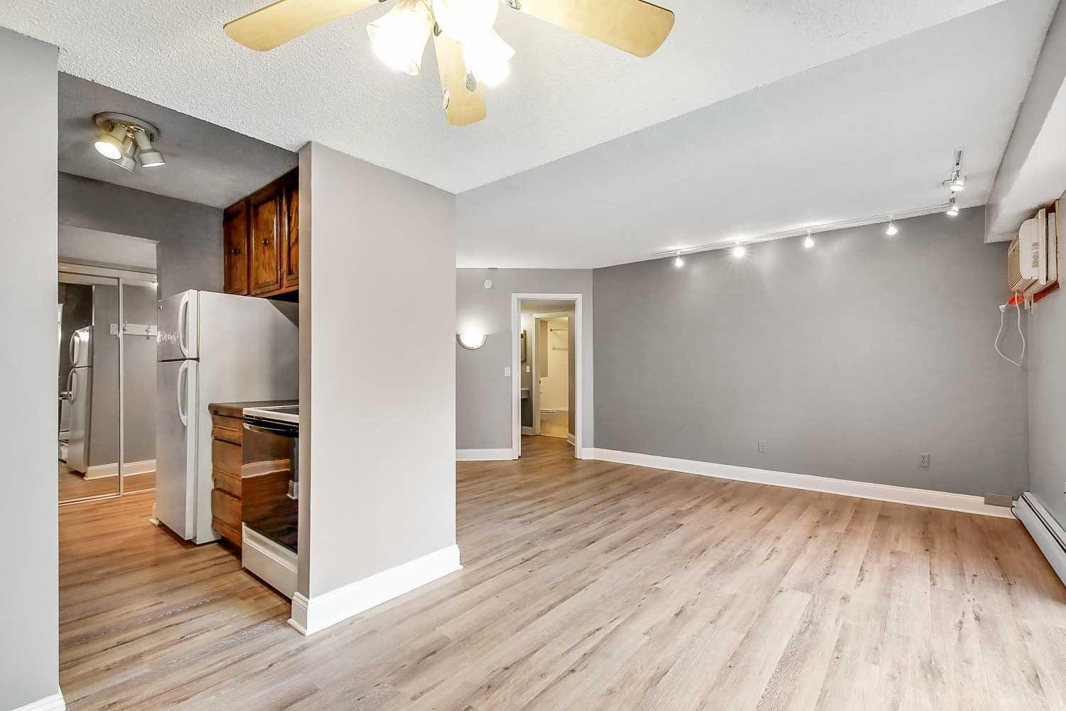 831 Old Settlers Trail 3