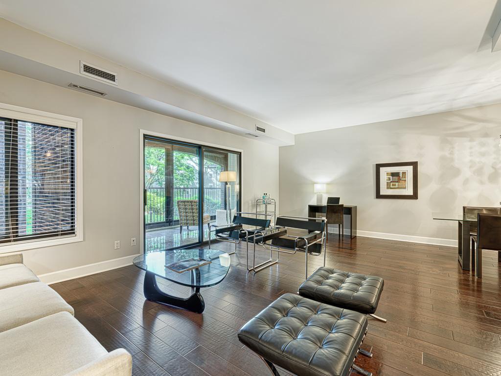 1235 Yale Place 101