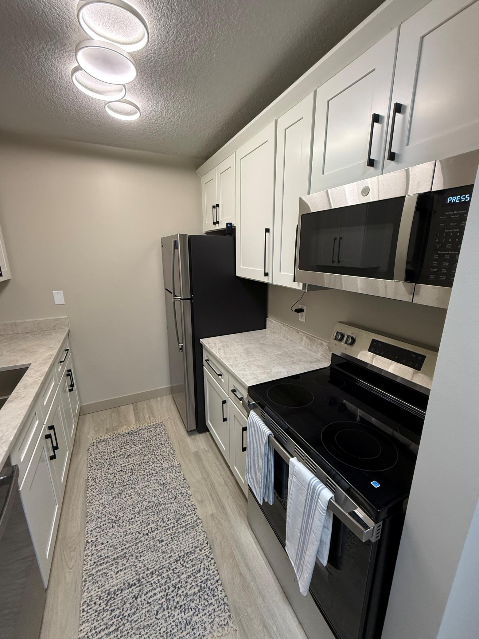 1225 Lasalle Avenue 1502