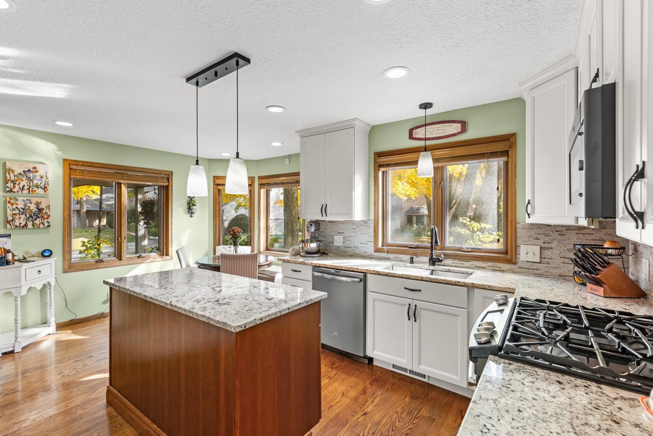 1110 Hollybrook Drive