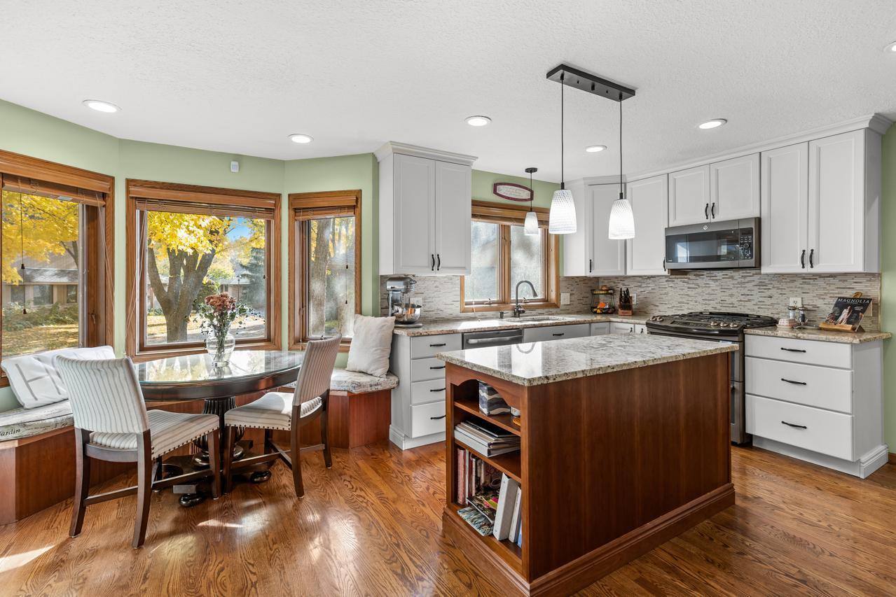 1110 Hollybrook Drive