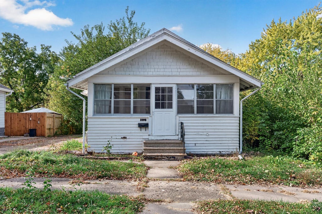Photo of 1095 Humboldt Avenue, West Saint Paul, MN 55118 (MLS # 7162596)