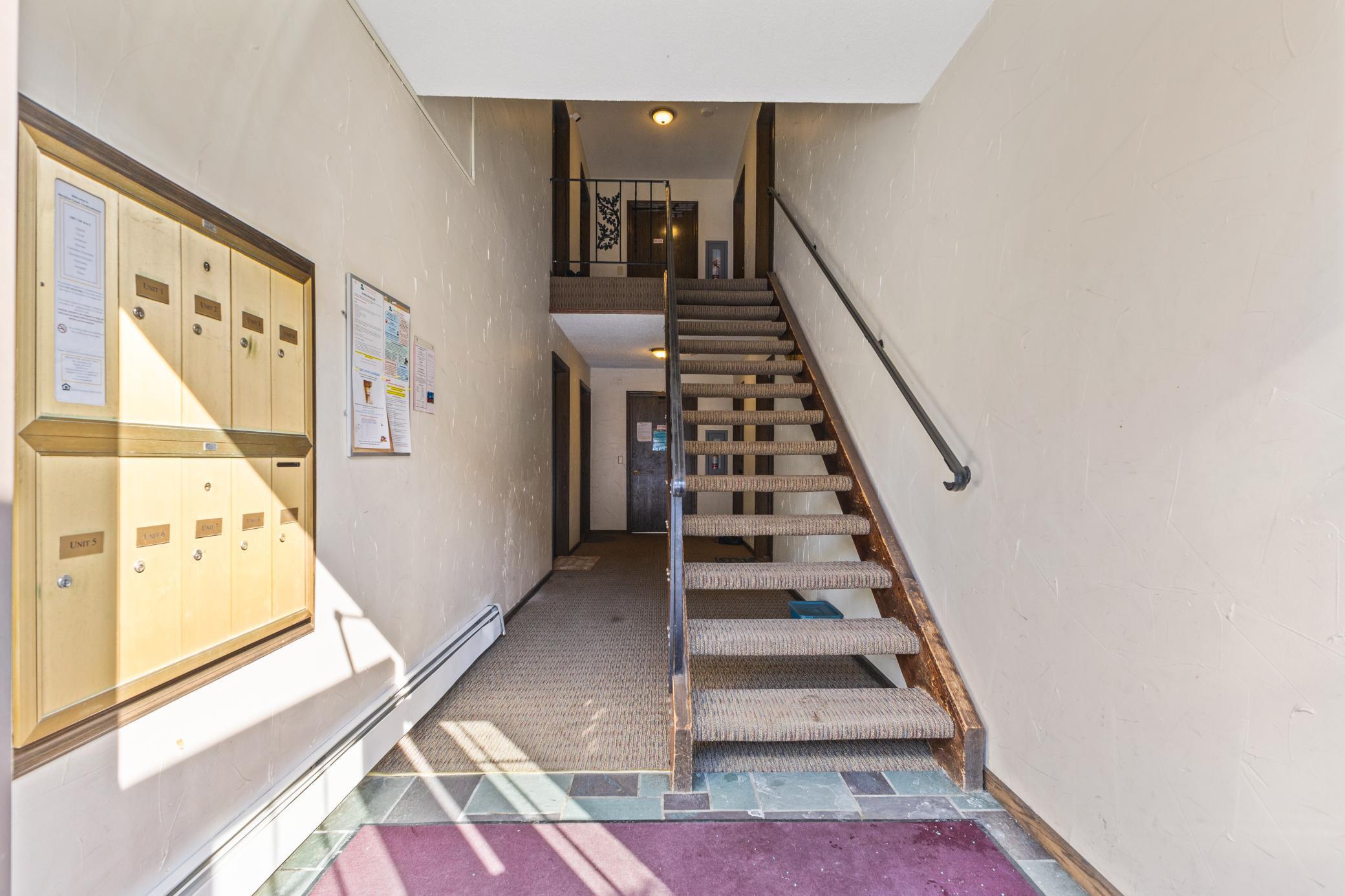 1007 11th Avenue S 8