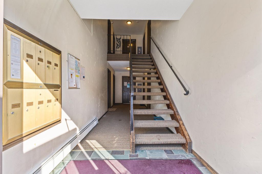 Photo of 1007 11th Avenue S #8, Hopkins, MN 55343 (MLS # 7045665)