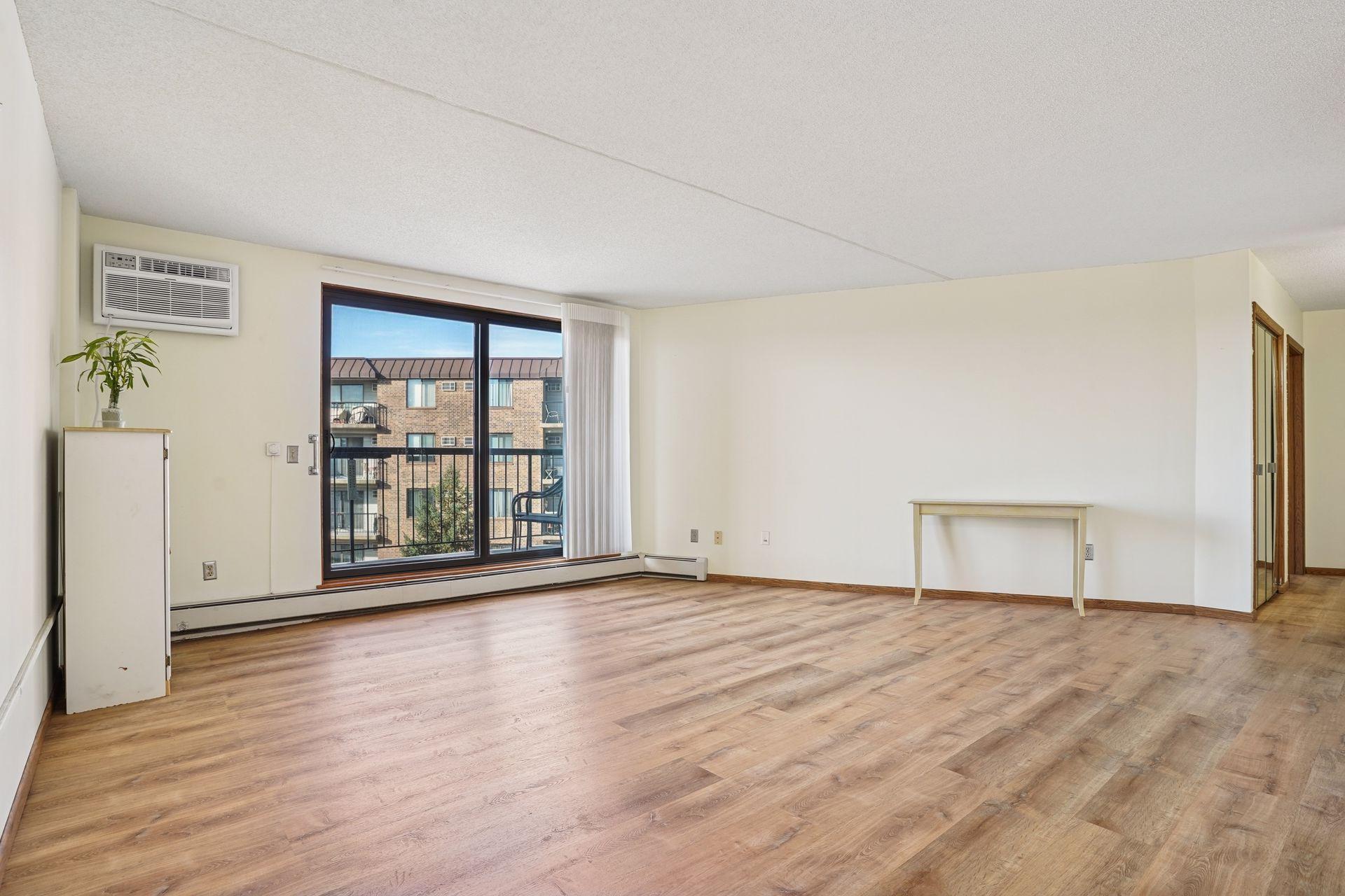 2601 Kenzie Terrace 402