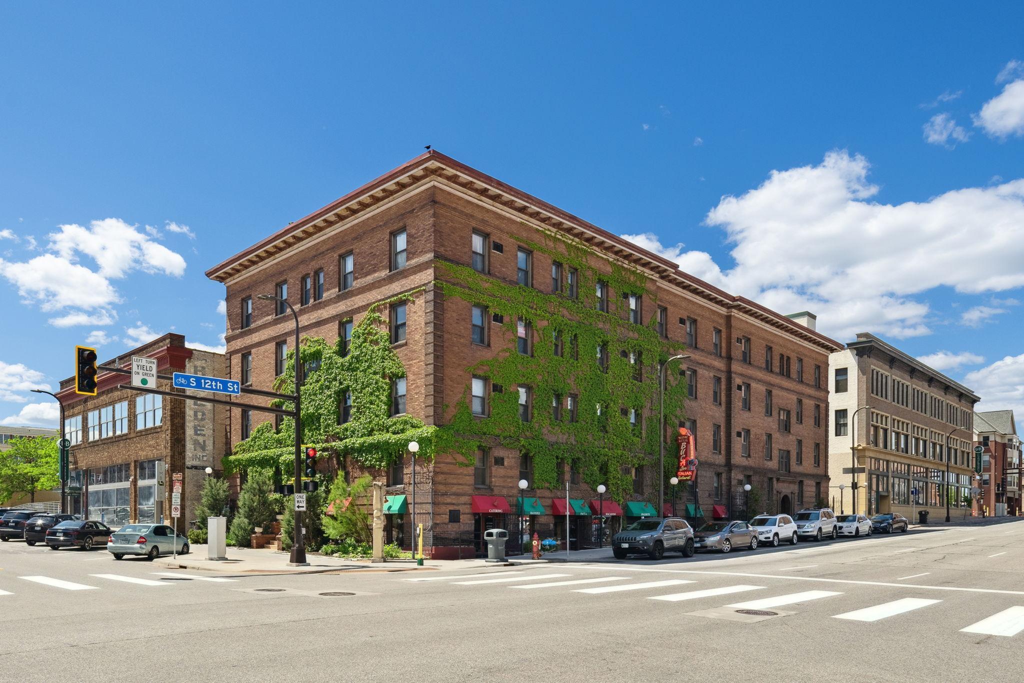 11 S 12th Street 402