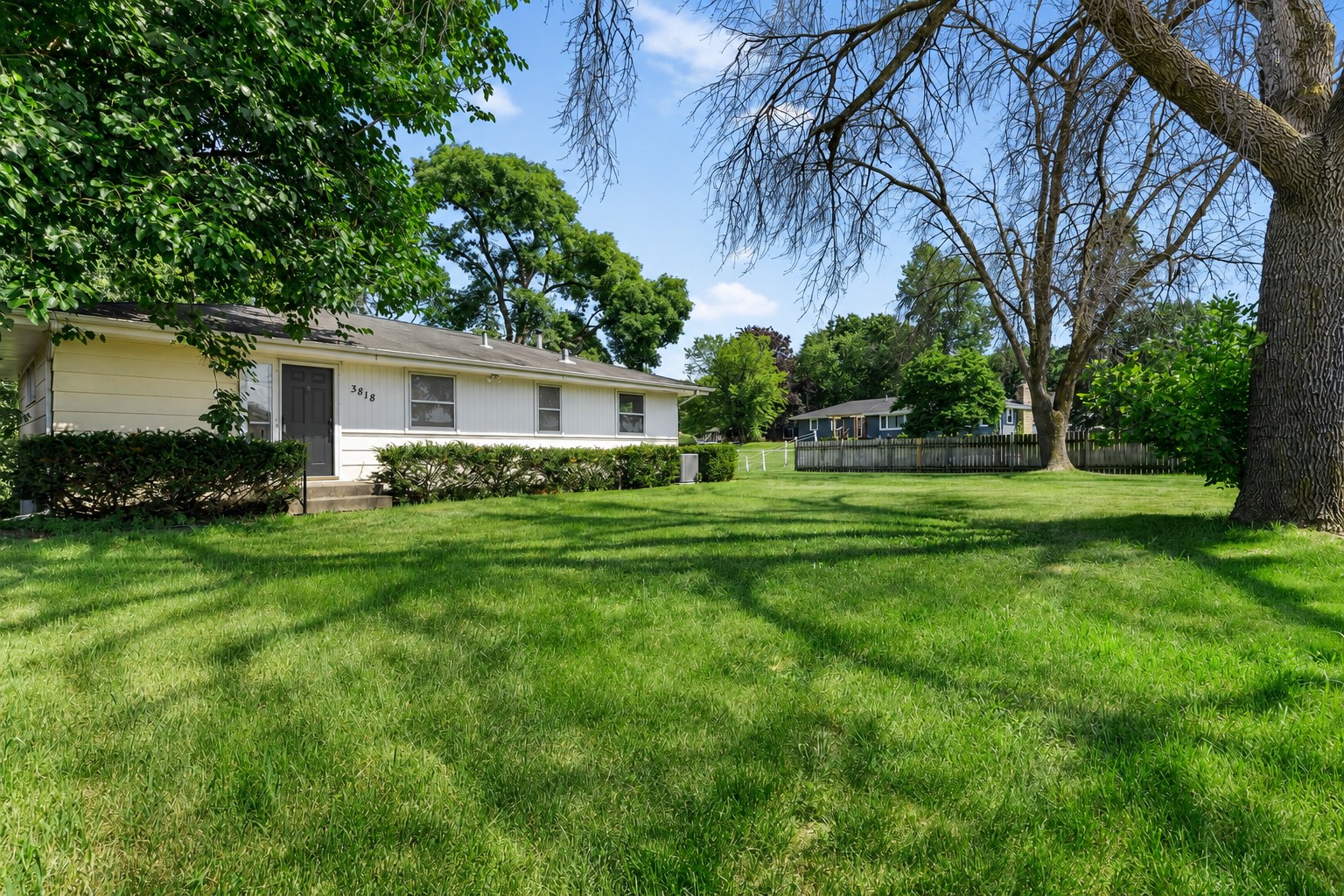 3818 W 103rd Street