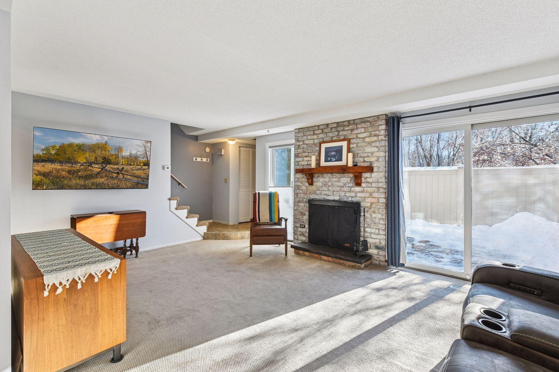 4453 Cedar Lake Road S