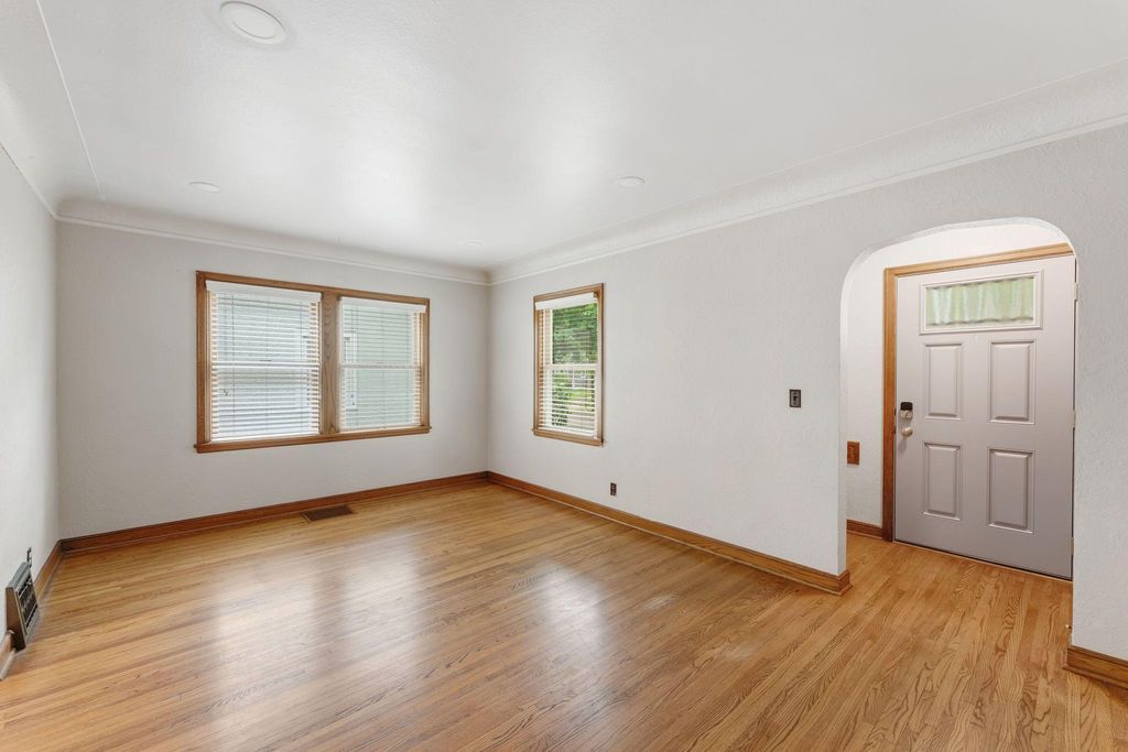 Photo of 4346 Sheridan Avenue N, Minneapolis, MN 55412 (MLS # 7023421)