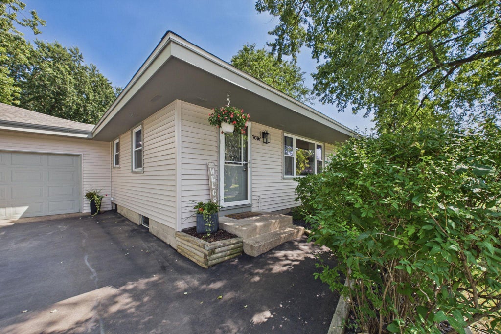 Photo of 7016 Colorado Avenue N, Brooklyn Park, MN 55429 (MLS # 7111771)