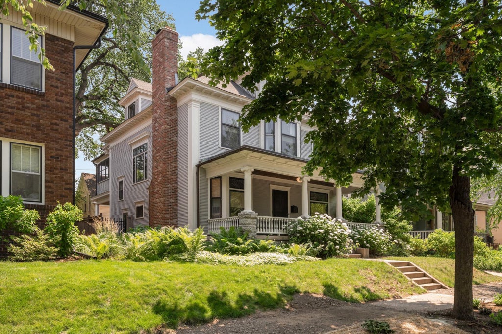 Photo of 2417 Colfax Avenue S, Minneapolis, MN 55405 (MLS # 7099419)
