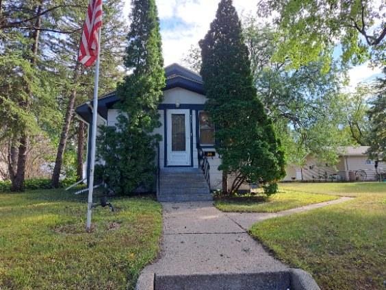 Photo of 622 S 9th Street, Montevideo, MN 56265 (MLS # 7157016)