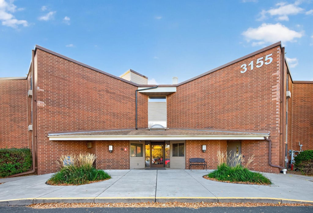 Photo of 3155 Coachman Road #204, Eagan, MN 55121 (MLS # 7166937)