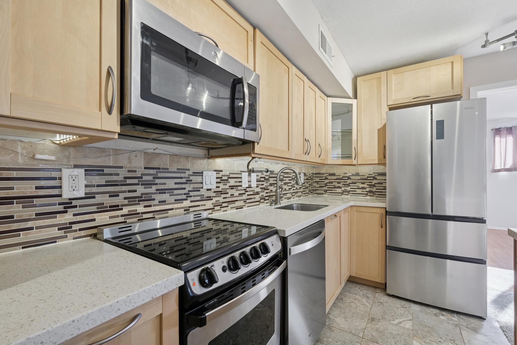 1261 Cleveland Avenue N 2A