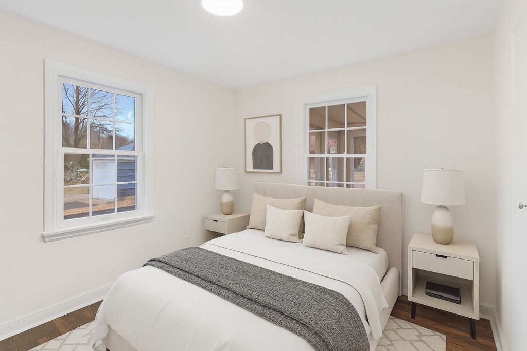 Photo of 1010 Summit Avenue, South Saint Paul, MN 55075 (MLS # 6821944)