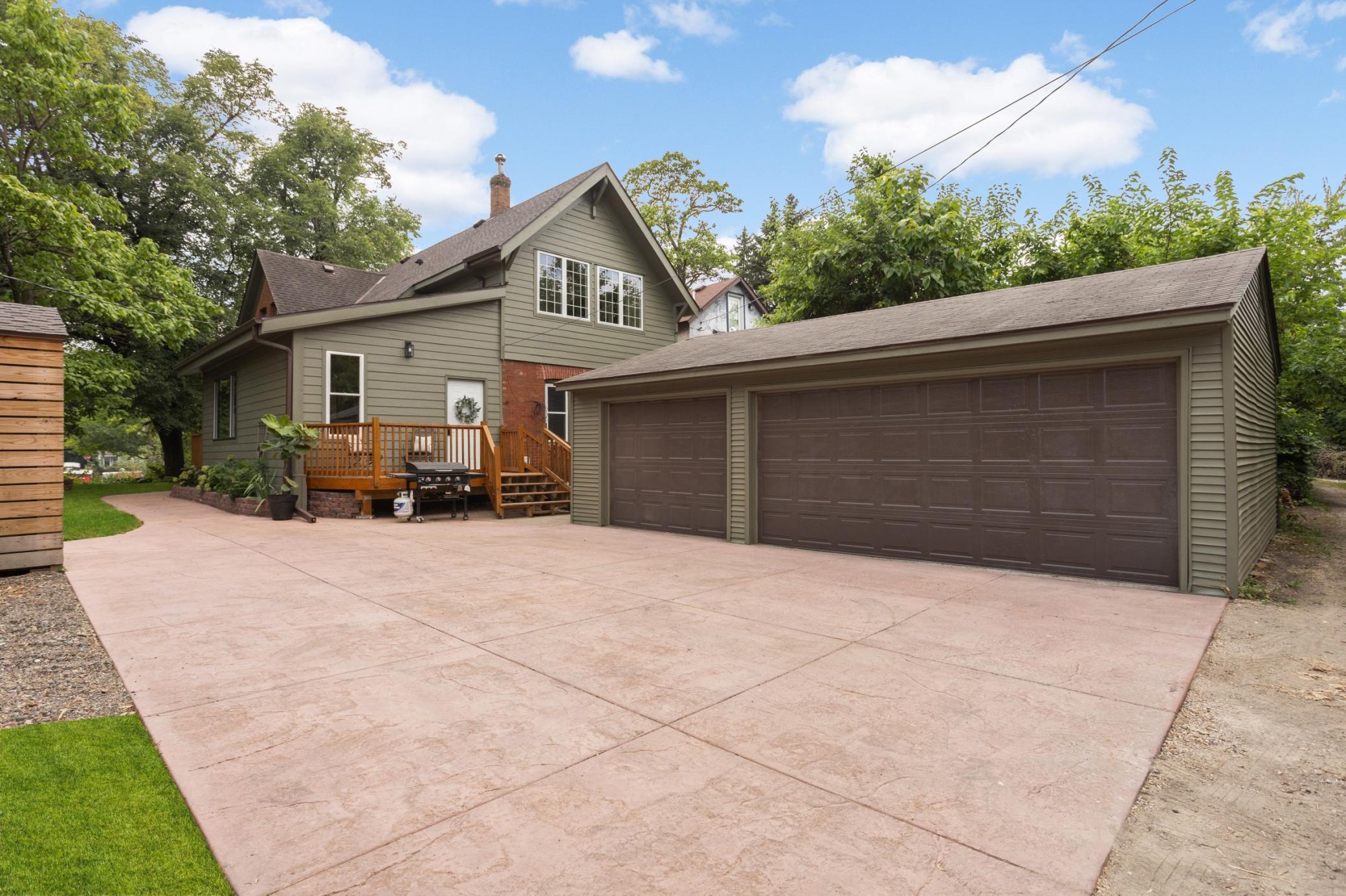 155 Page Street E
