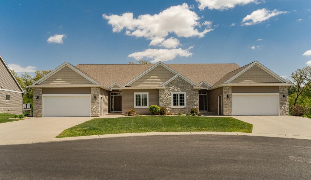 Photo of 2824 Ivory Road NE, Rochester, MN 55906 (MLS # 7061962)