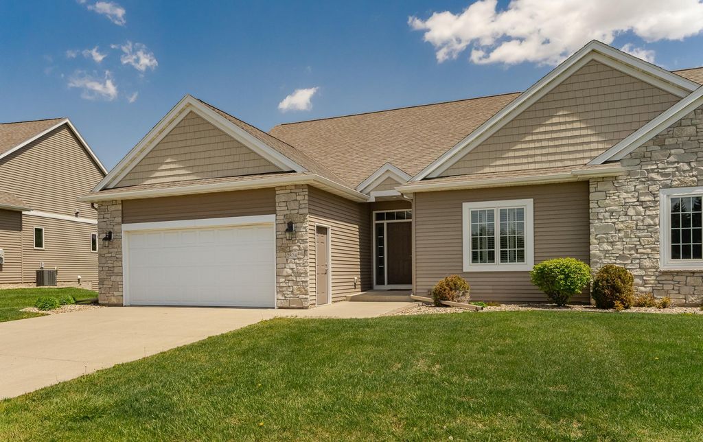 Photo of 2824 Ivory Road NE, Rochester, MN 55906 (MLS # 7061962)
