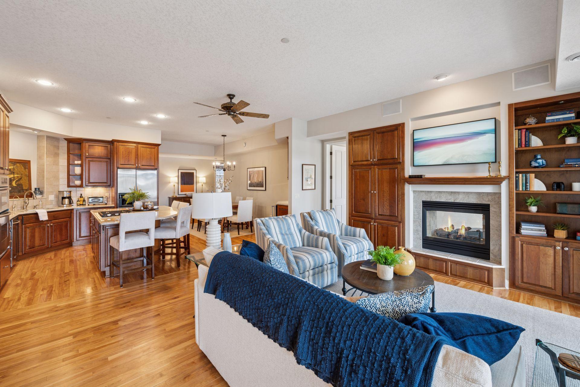 21957 Minnetonka Boulevard 16