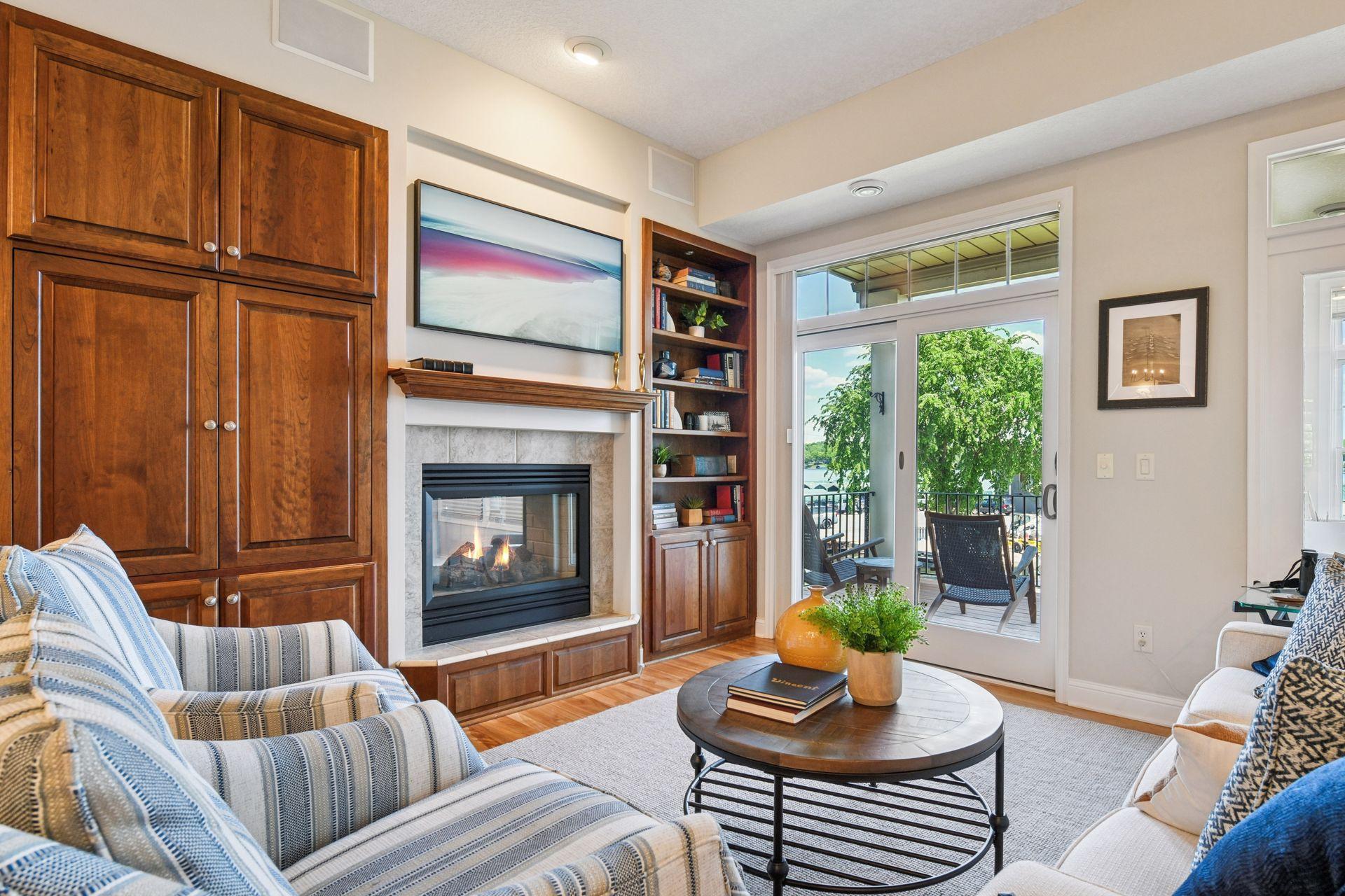 21957 Minnetonka Boulevard 16
