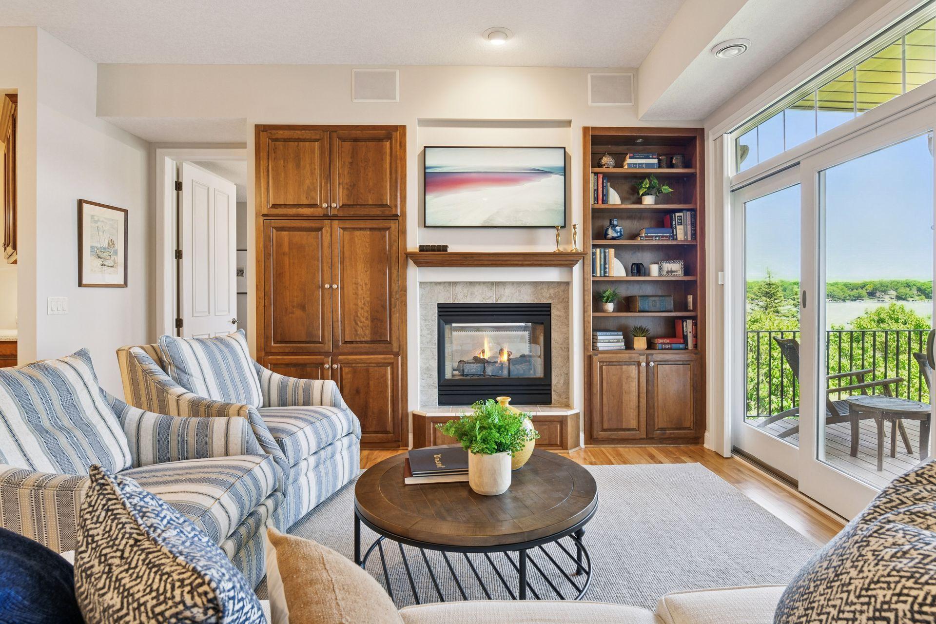 21957 Minnetonka Boulevard 16