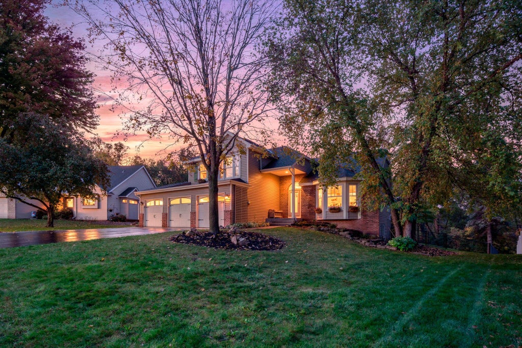 Photo of 12723 Durham Way, Apple Valley, MN 55124 (MLS # 7159232)
