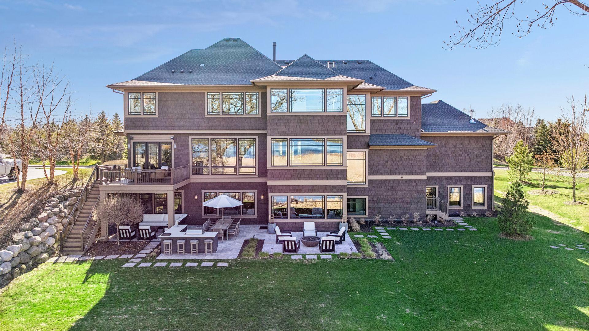 3776 Woodland Cove Parkway