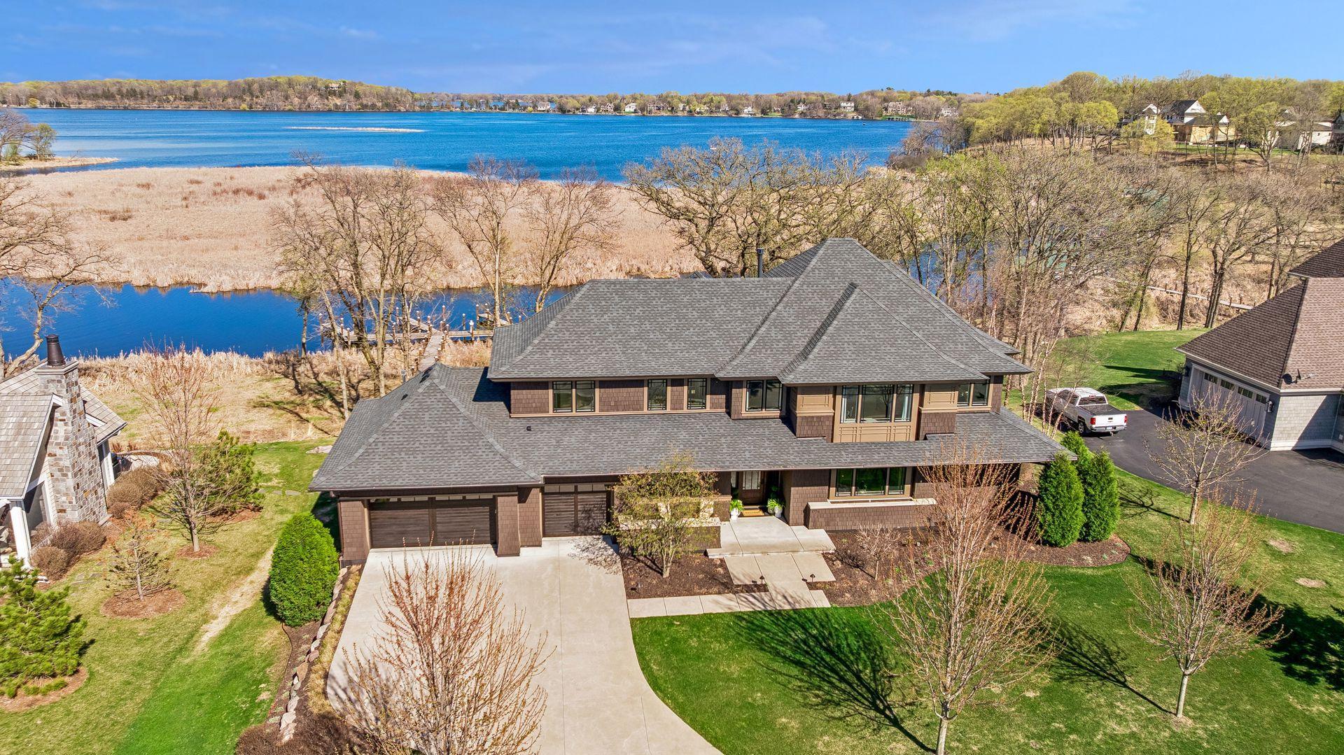 3776 Woodland Cove Parkway