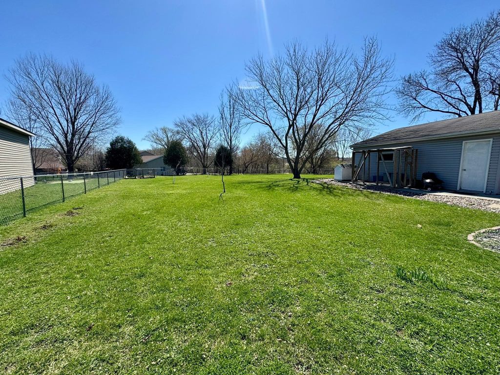 Photo of 976 22nd Street SE, Rochester, MN 55904 (MLS # 7055991)