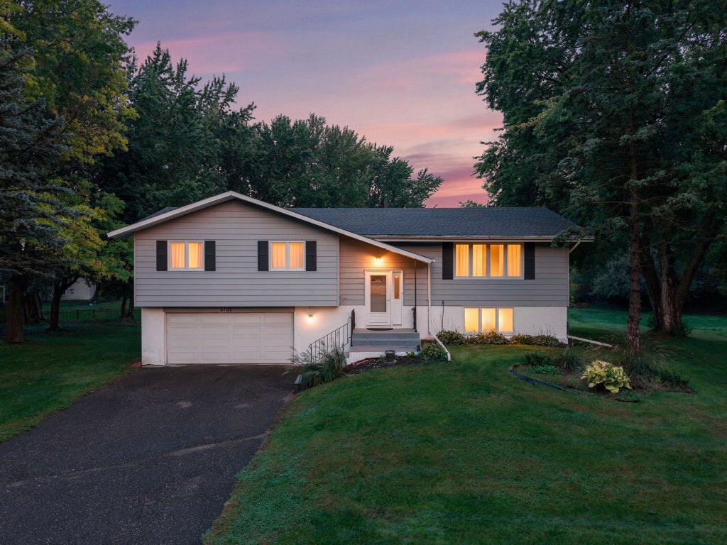Photo of 5705 Phoenix Street, Golden Valley, MN 55422 (MLS # 7152947)