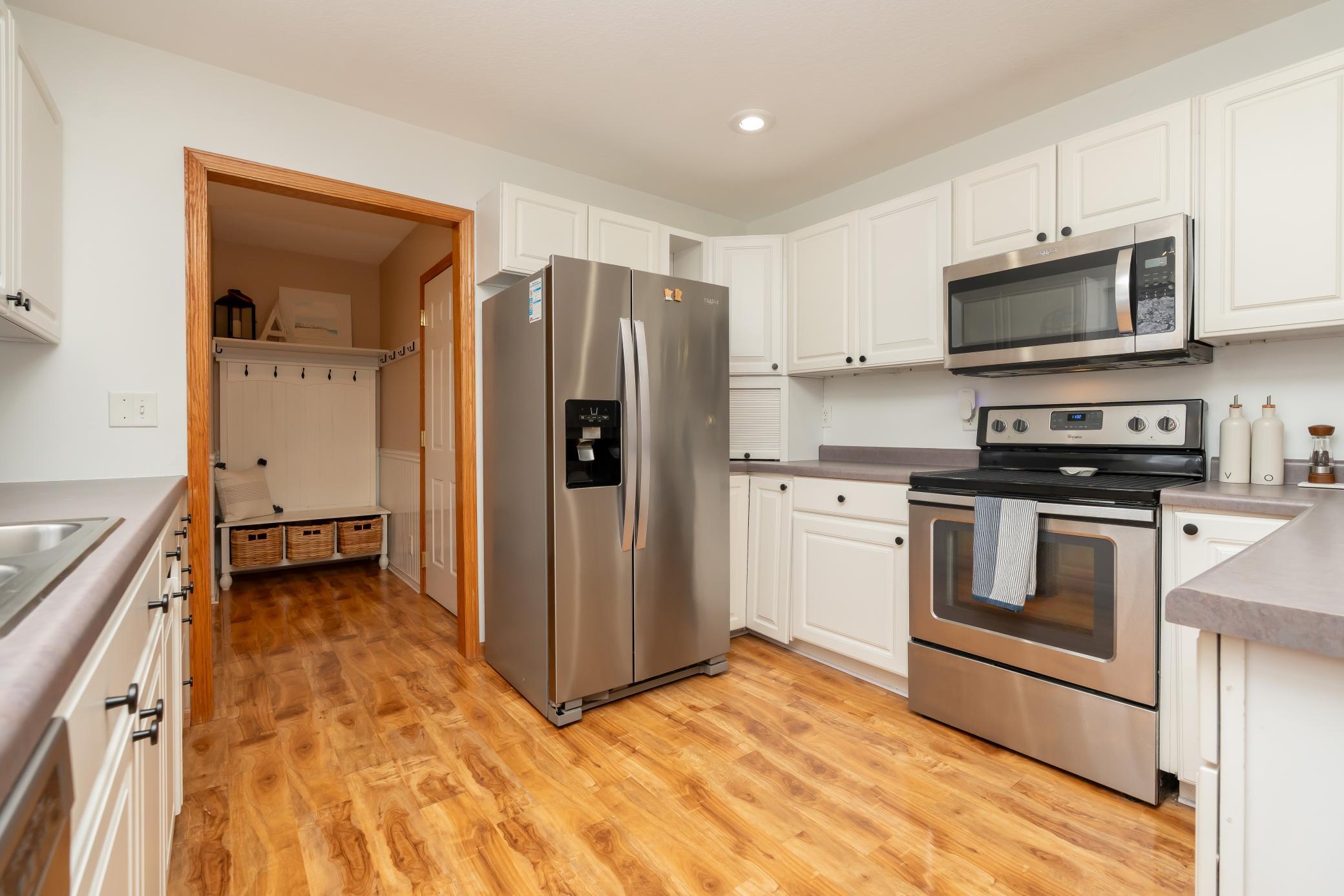 2012 Hillsboro Avenue N