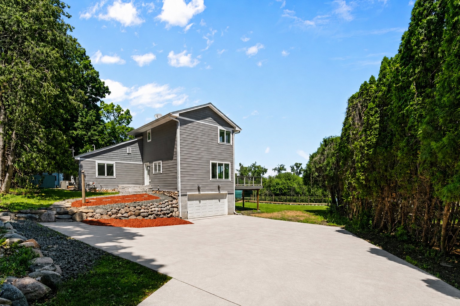 4540 Enchanted Point